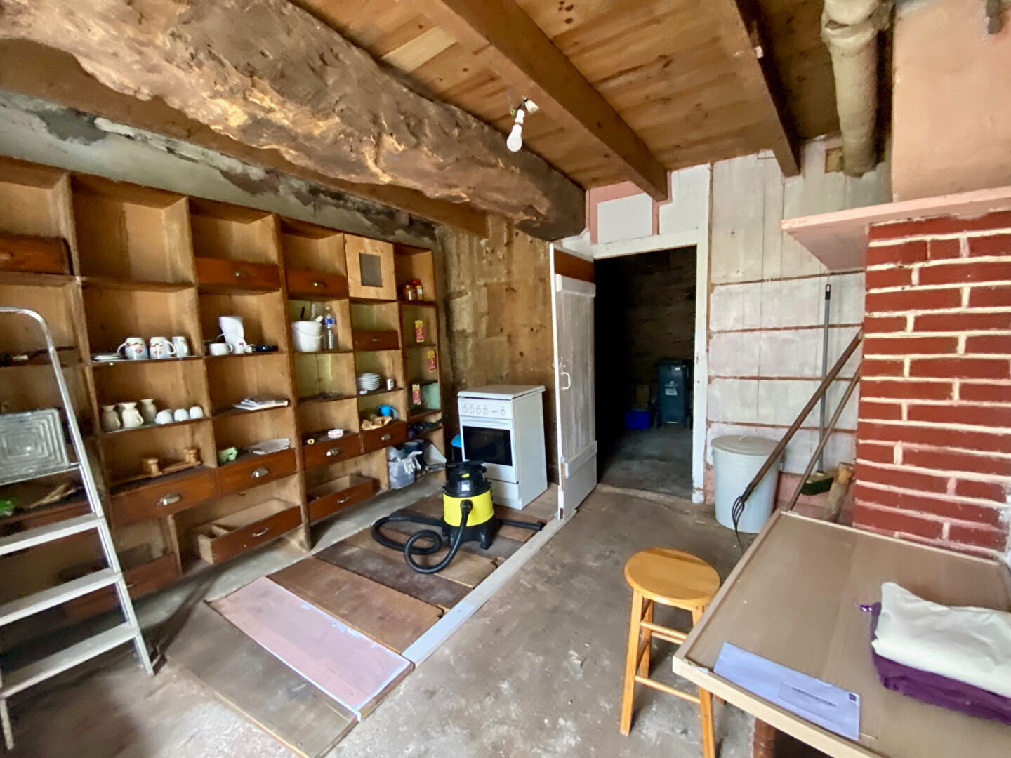 Photo Maison  à rénover 6 pièce(s) 200 m2 terrain 340 + 1000 m² non attenant image 4/6