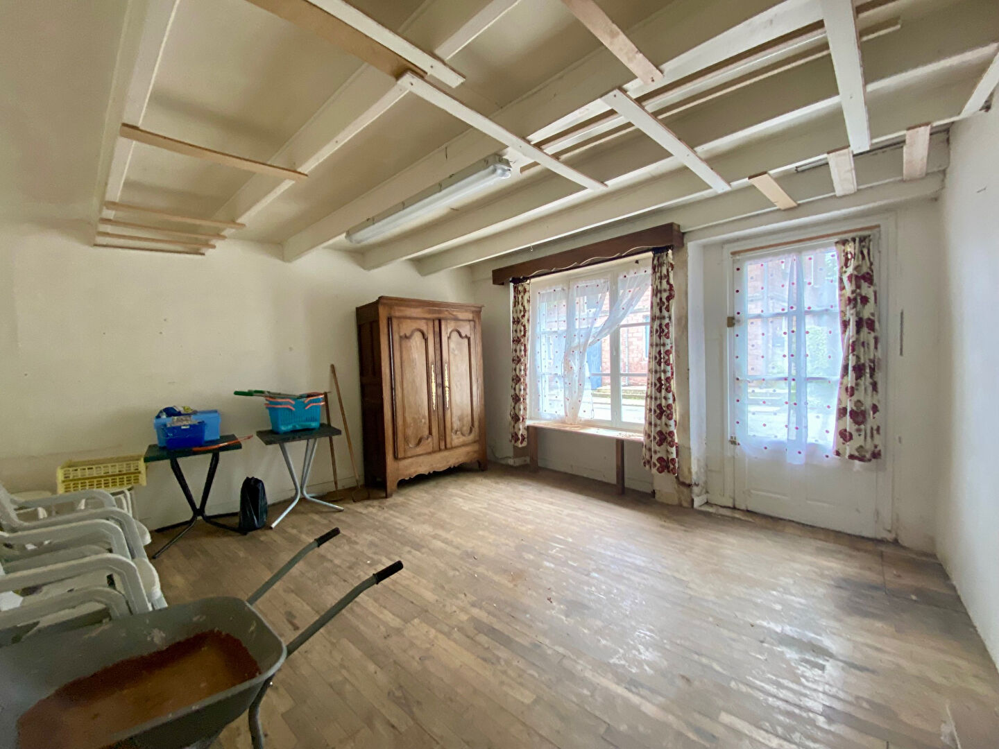Photo Maison  à rénover 6 pièce(s) 200 m2 terrain 340 + 1000 m² non attenant image 5/6