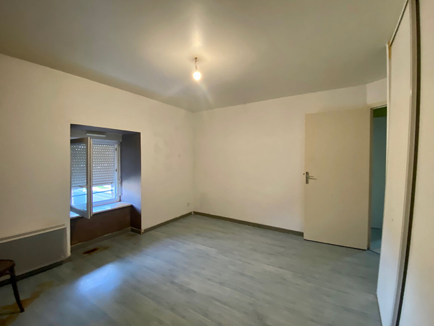 Photo Maison en pierre 120 m² 4 chambres bourg BEIGNON sur un terrain de 190 m² image 4/6