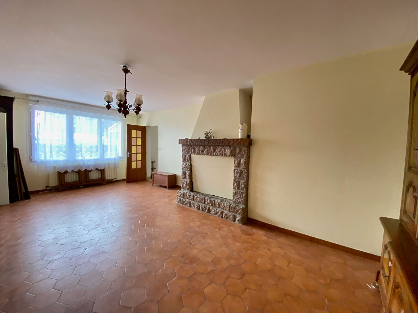 Photo Longère avec vie de plain pied Mauron 5 pièce(s) 230 m2 sur un terrain de plus d'1 hectare image 2/6