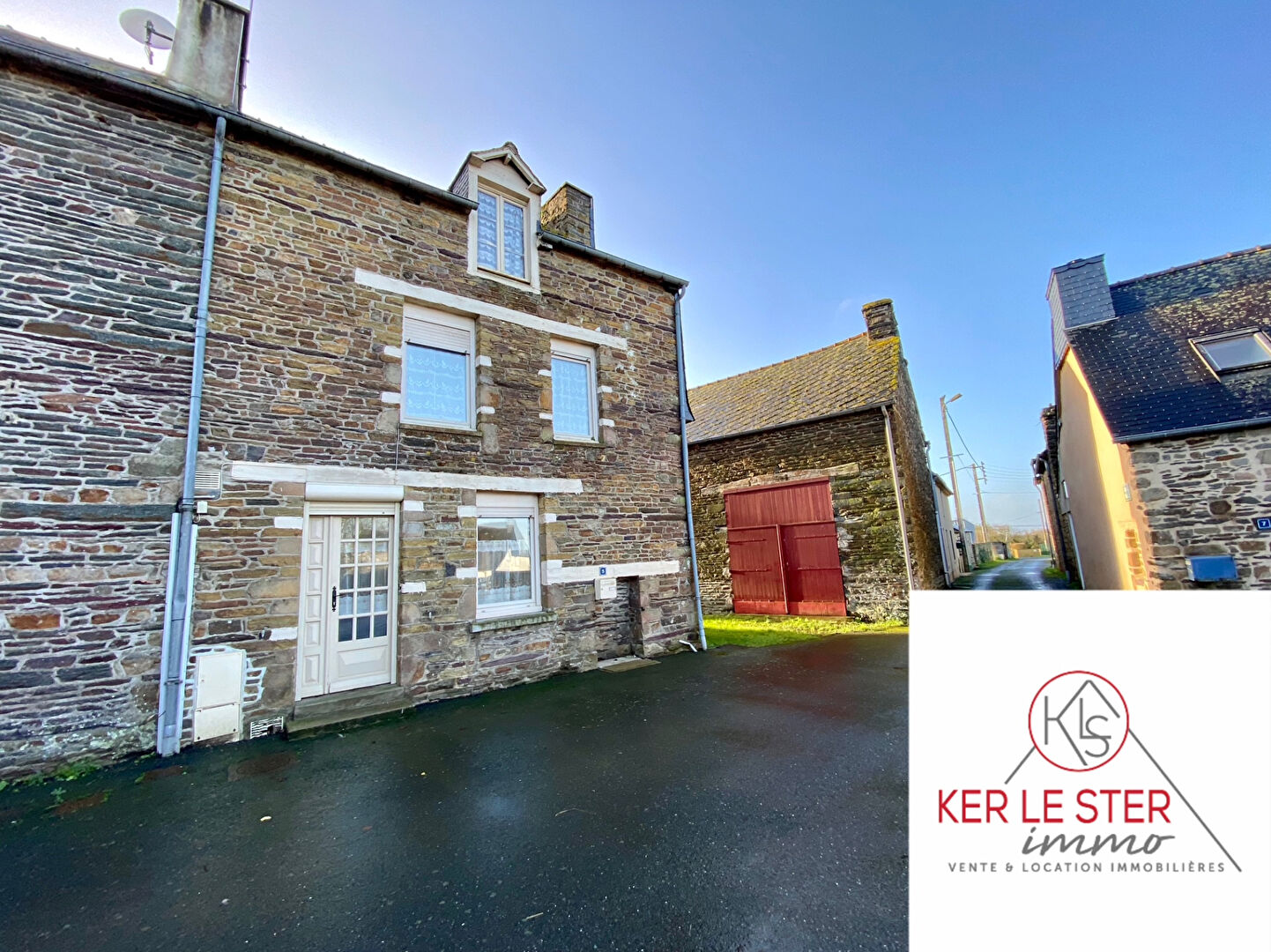 Photo Maison Neant Sur Yvel 4 pièce(s) 115 m2 image 1/6