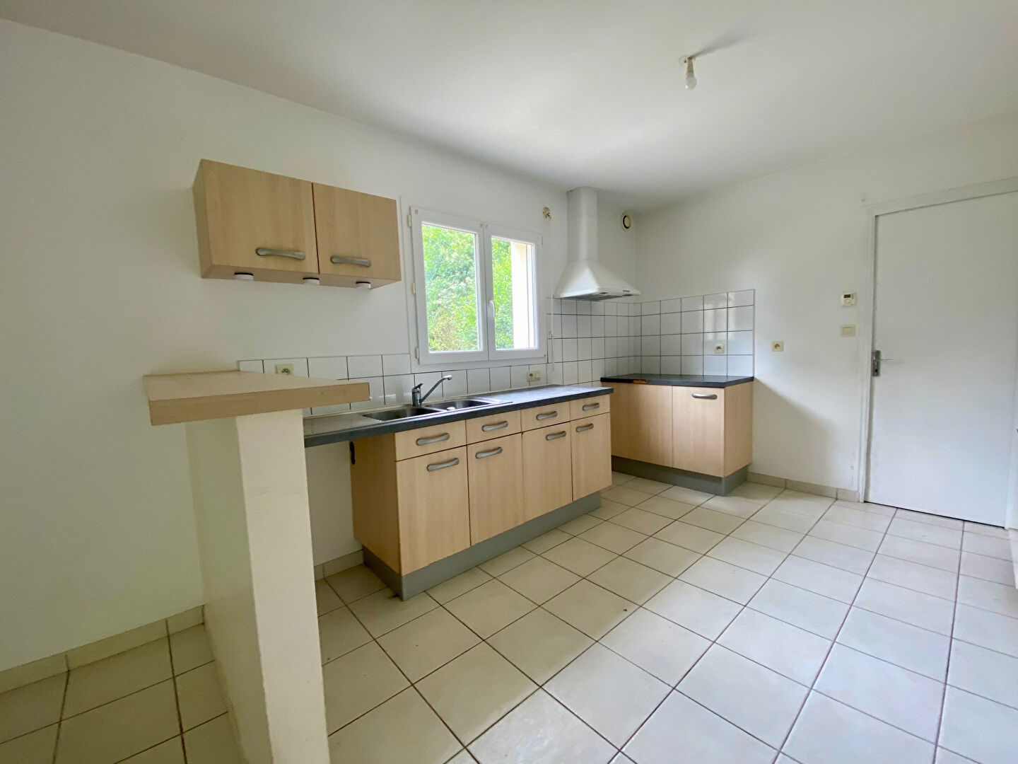 Photo Maison  5 pièce(s) 130 m² - terrain 950 m² à BEIGNON image 4/6