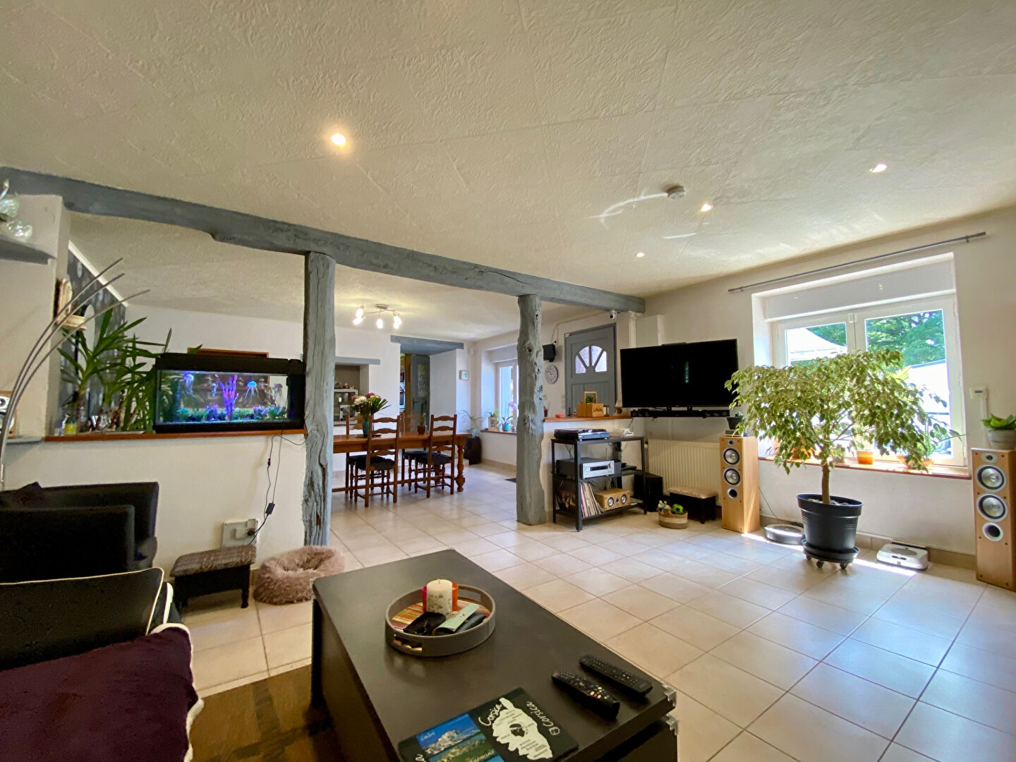 Photo longère indépendante de 220 m² sur un terrain de 2150 m² image 3/6