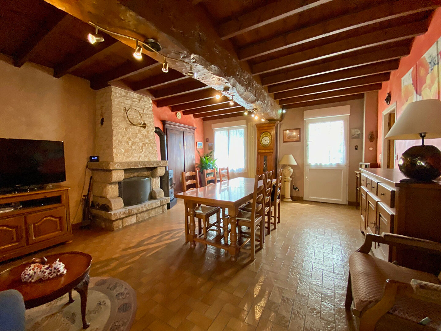 Photo Maison environ 150 m² sur un terrain d'environ 2000 m² image 2/6