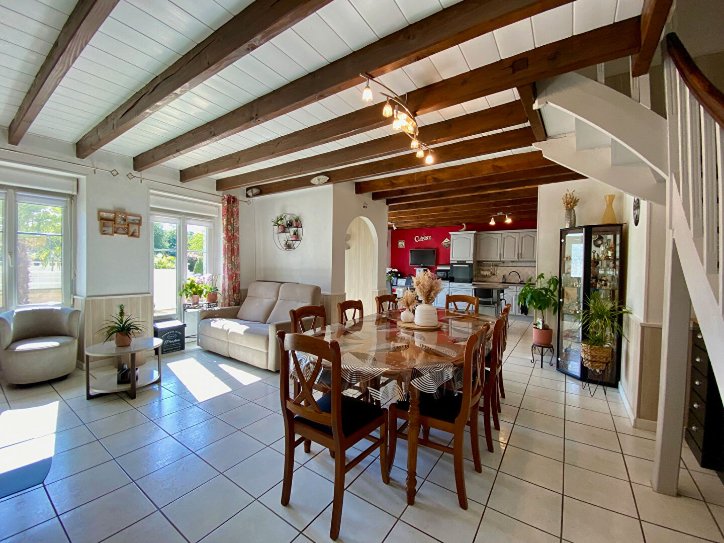 Photo Maison en pierre d'environ 180 m² sur un terrain d'environ 2300 m² image 4/6