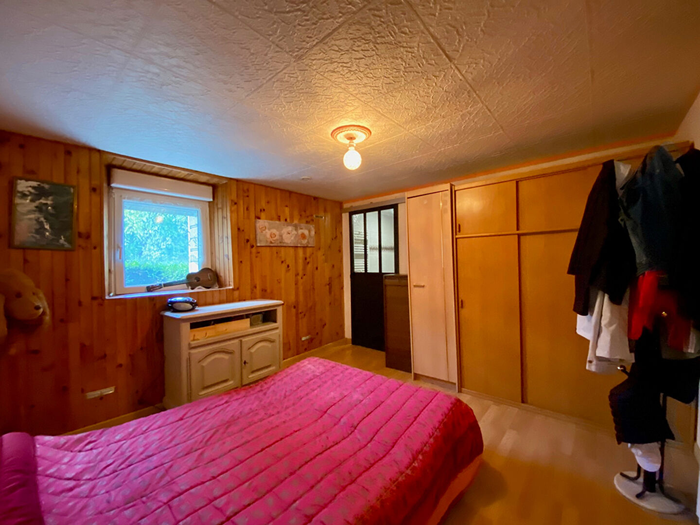 Photo Maison en pierre d'environ 180 m² sur un terrain d'environ 2300 m² image 5/6