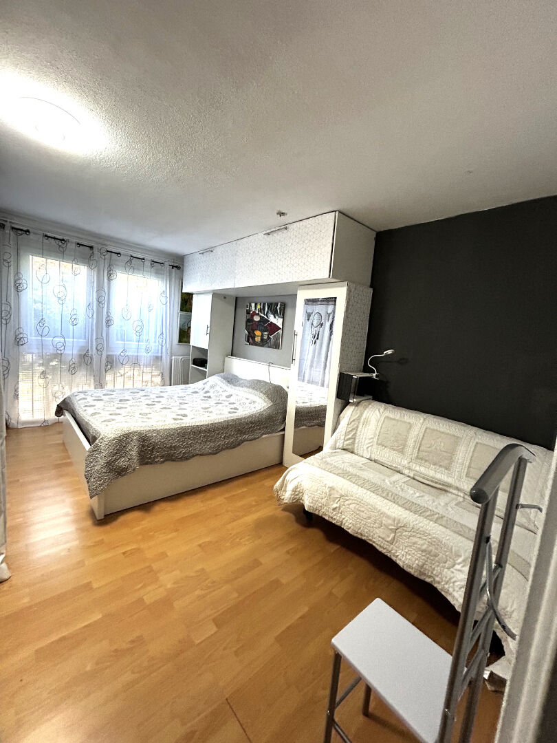 Photo iNCROYABLE  Grand T3  de 75m² EN REZ DE JARDIN SANS VIS A VIS !!!!! image 5/6