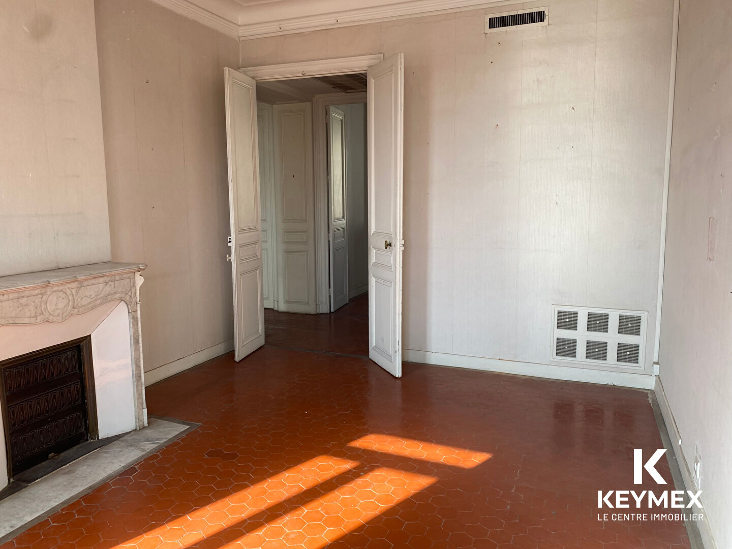 Photo T5 pièces bourgeois de 110.54 m2 secteur Longchamps, dernier étage image 4/6