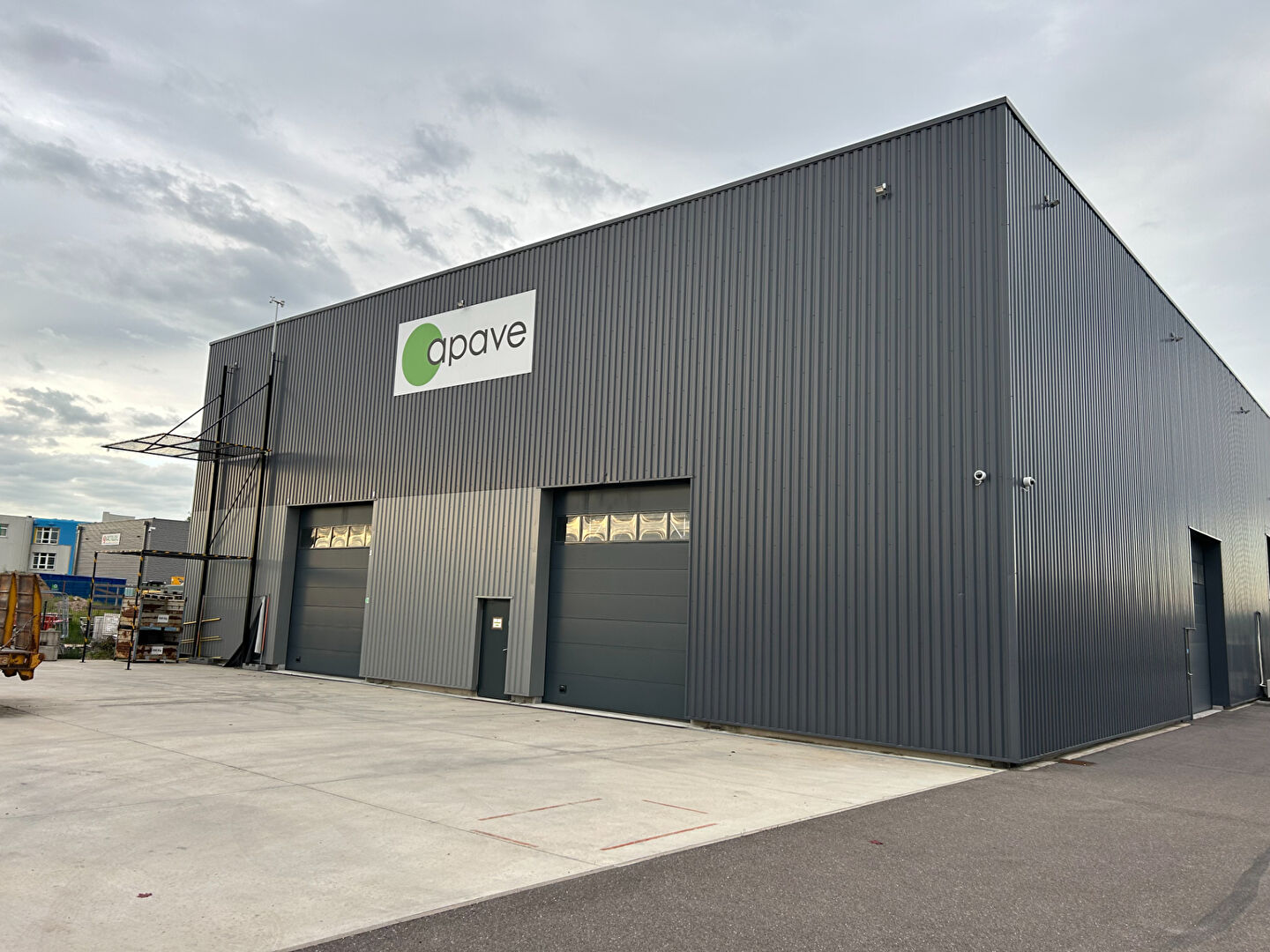 Photo IMMEUBLE NEUF LOUÉ À L'APAVE image 4/6