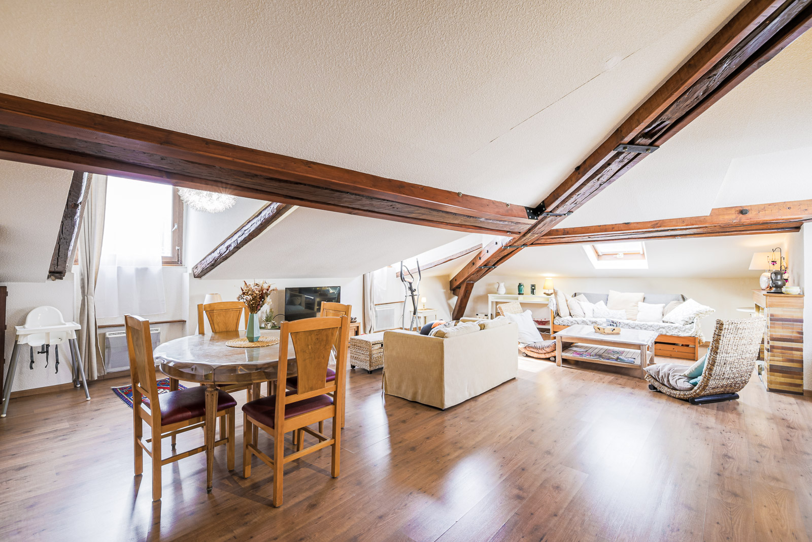 GRENOBLE CENTRE- RUE DE STRASBOURG - Beau T3 atypique de 91m²