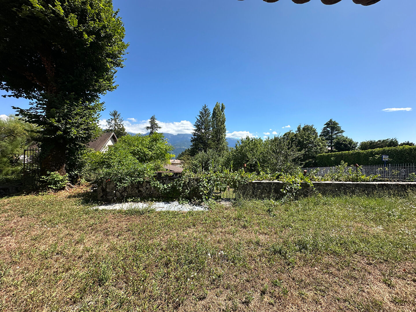 Photo SAINT ISMIER - Ch du Haut Manival image 4/6