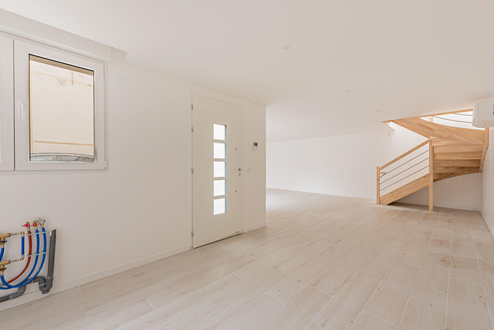 Photo Maison  4 pièces + Parking image 3/6