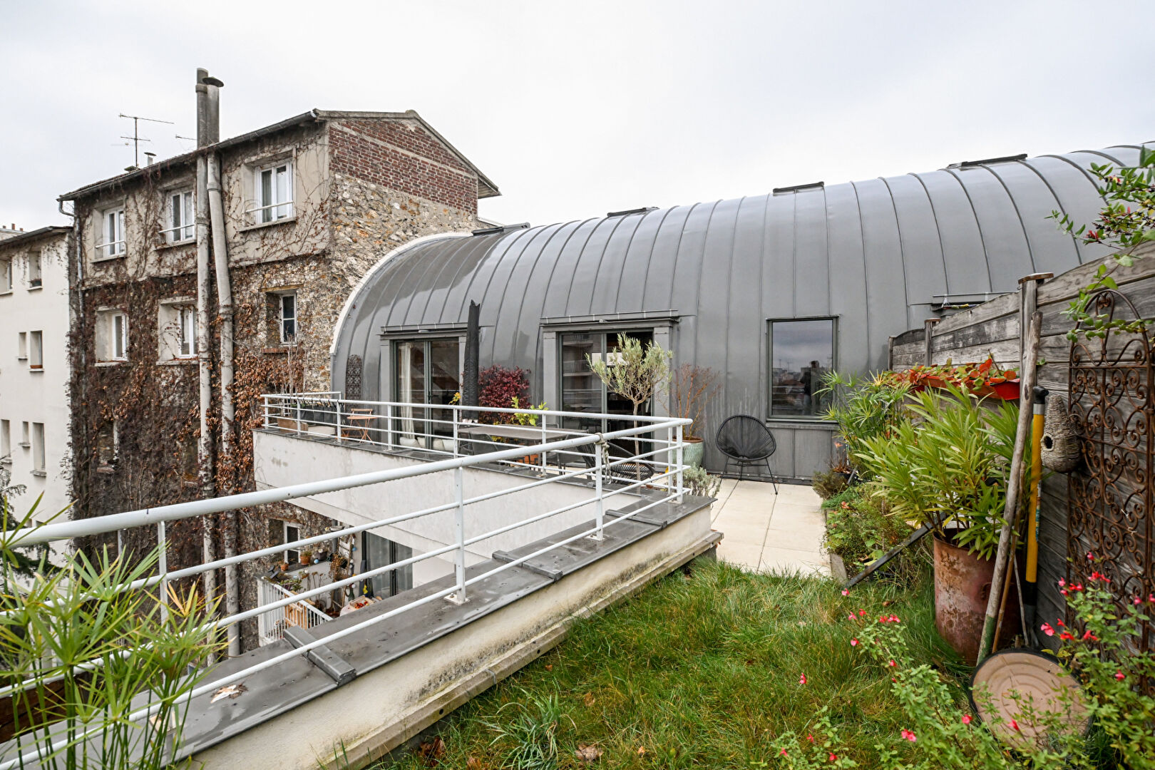 Gentilly Magnifique duplex dernier étage, terrasse 25 m²