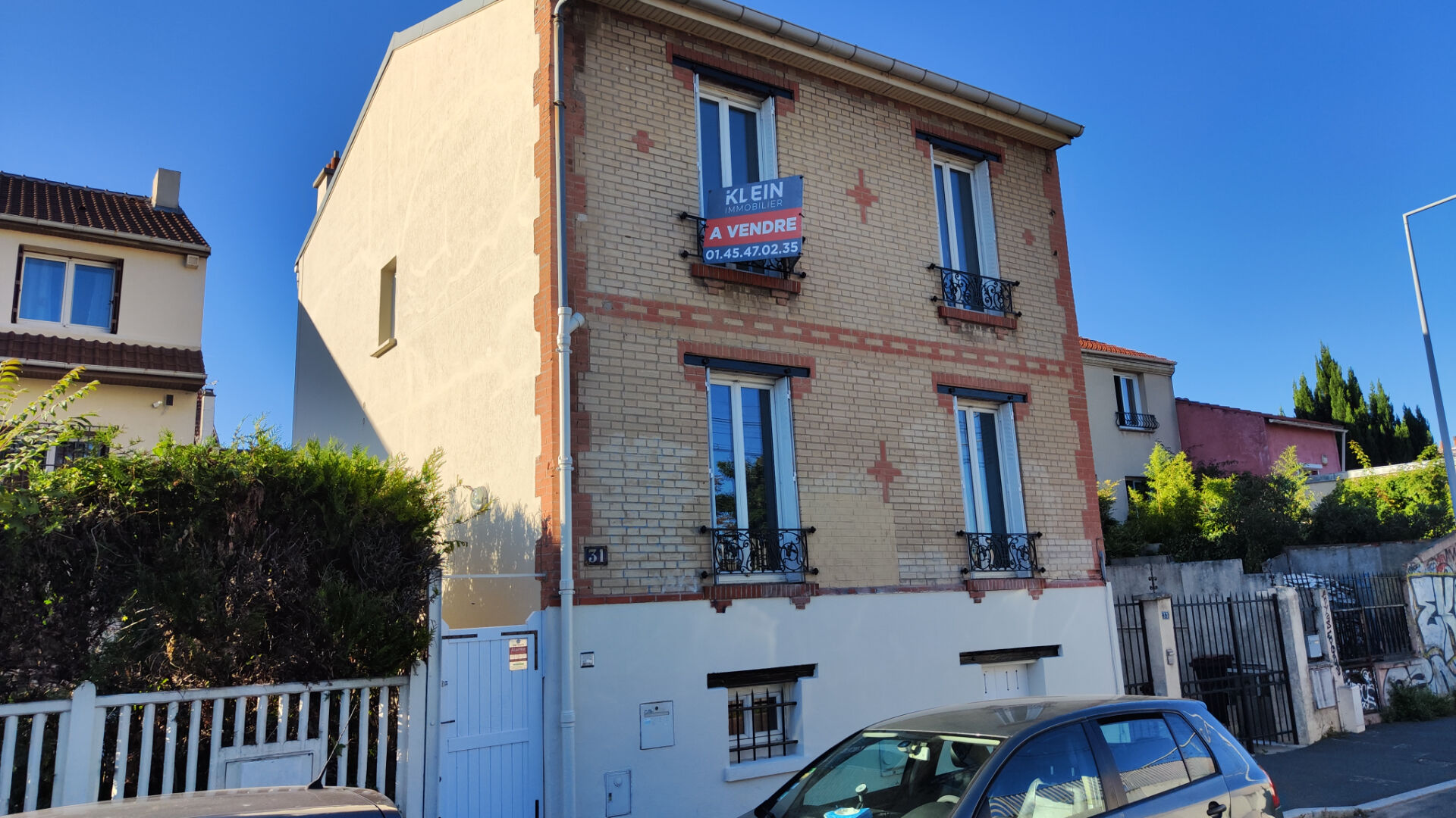 ARCUEIL LAPLACE : Maison 5 Pièces de 145m2 sur une Parcelle de 184 m2