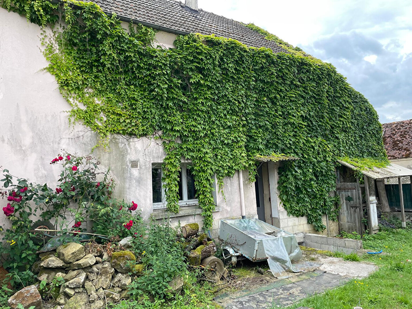 Agence immobilière de KRIS IMMOBILIER MONTREUIL Montreuil aux lions - KRIS IMMOBILIER MONTREUIL