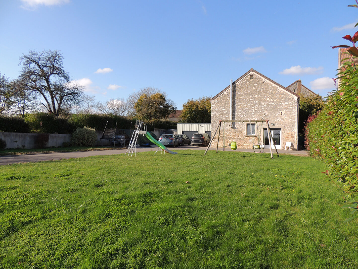 maison indépendante avec de beaux volumes proche gare et commodités