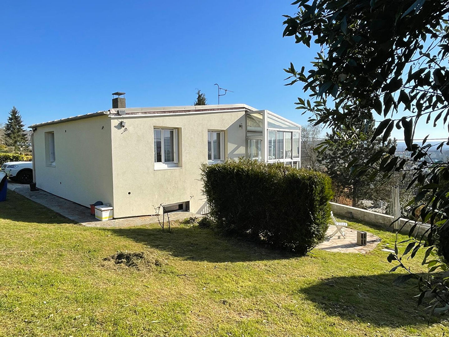 Agence immobilière de KRIS IMMOBILIER MONTREUIL Montreuil aux lions - KRIS IMMOBILIER MONTREUIL