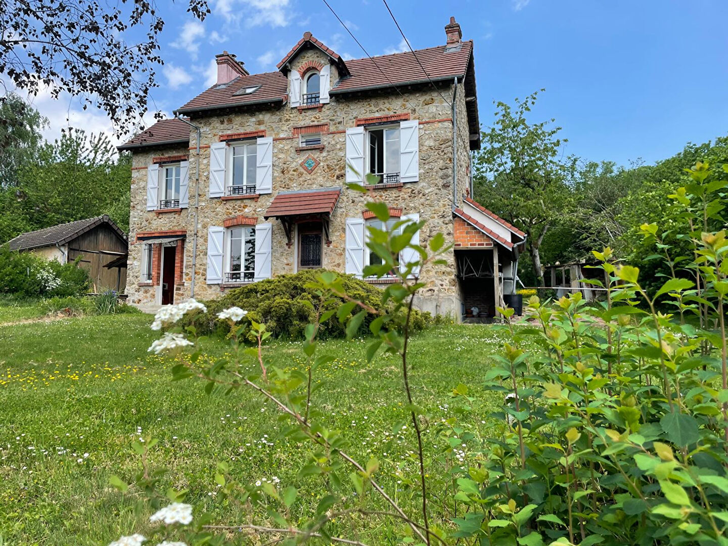 ancien presbytère indépendant de caractère proche gare sncf