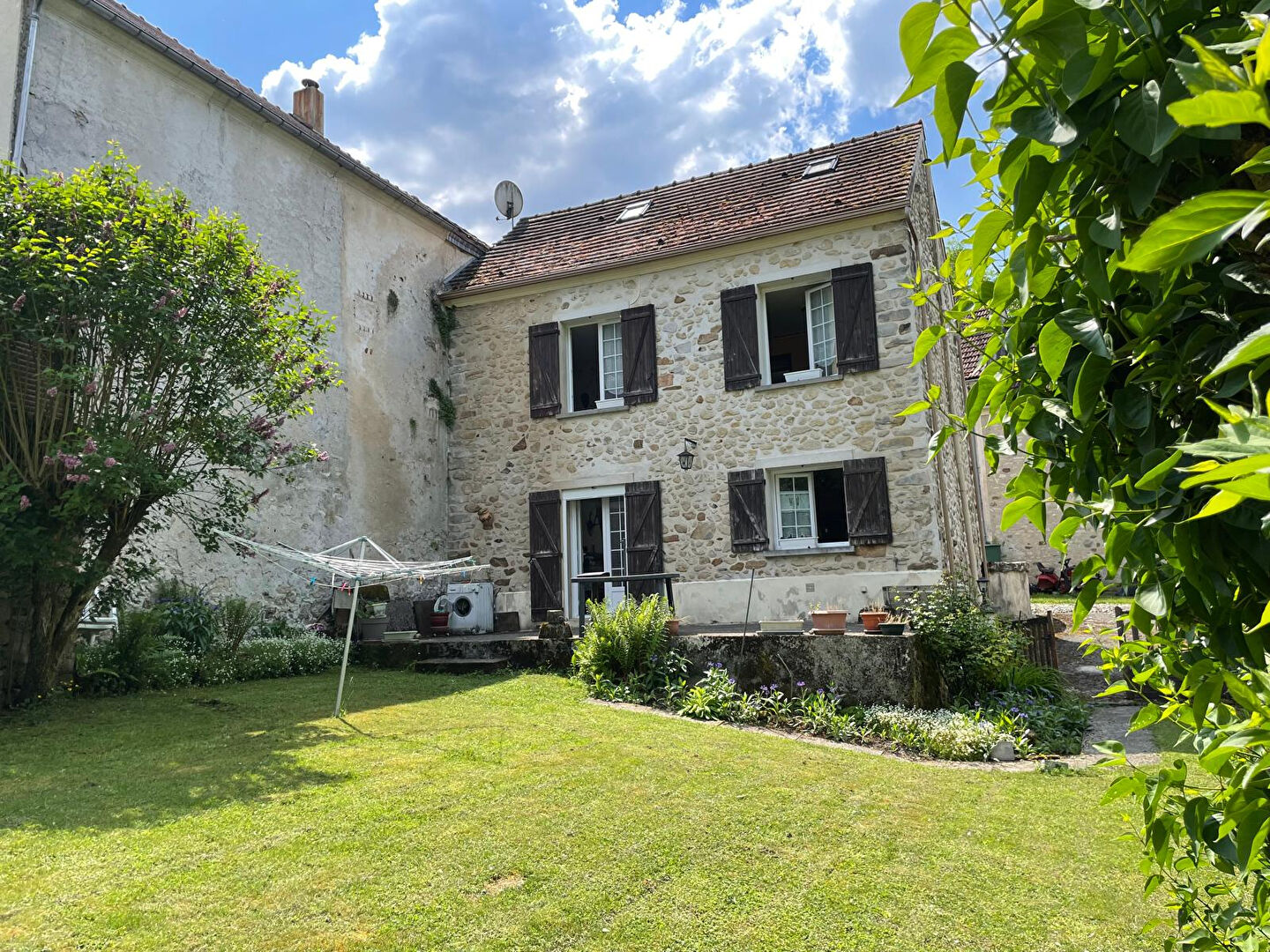 Agence immobilière de KRIS IMMOBILIER MONTREUIL Montreuil aux lions - KRIS IMMOBILIER MONTREUIL