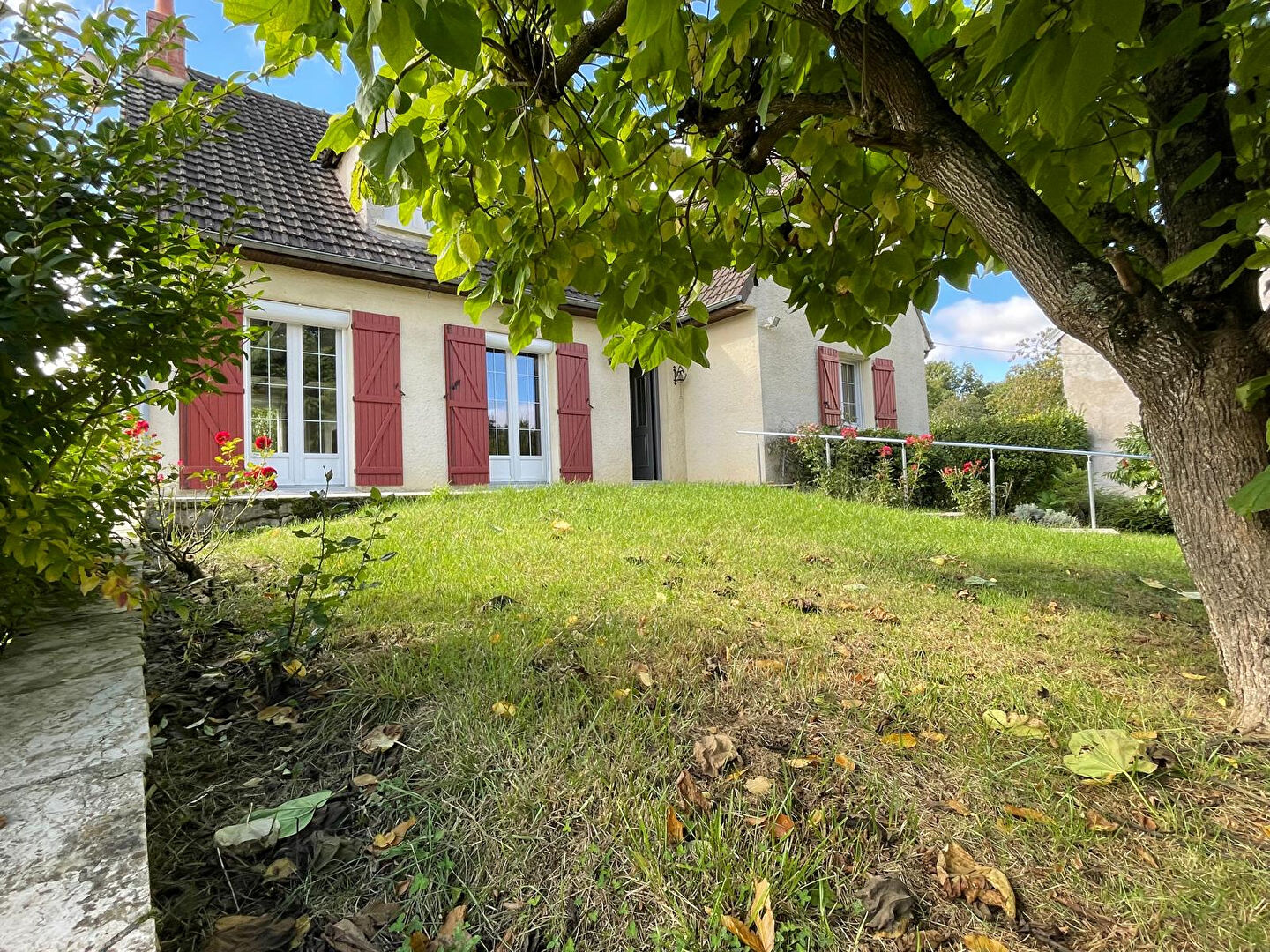 Agence immobilière de KRIS IMMOBILIER MONTREUIL Montreuil aux lions - KRIS IMMOBILIER MONTREUIL