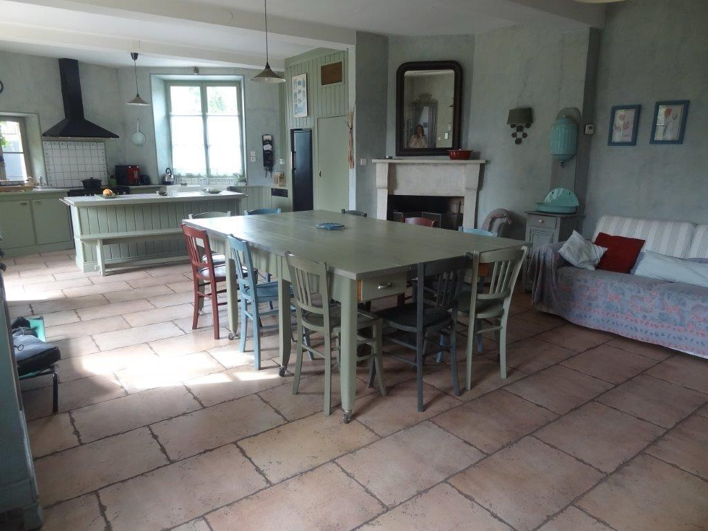 Photo Grande maison de caractère, ancienne abbaye, longère +1771 m² de parc image 5/6