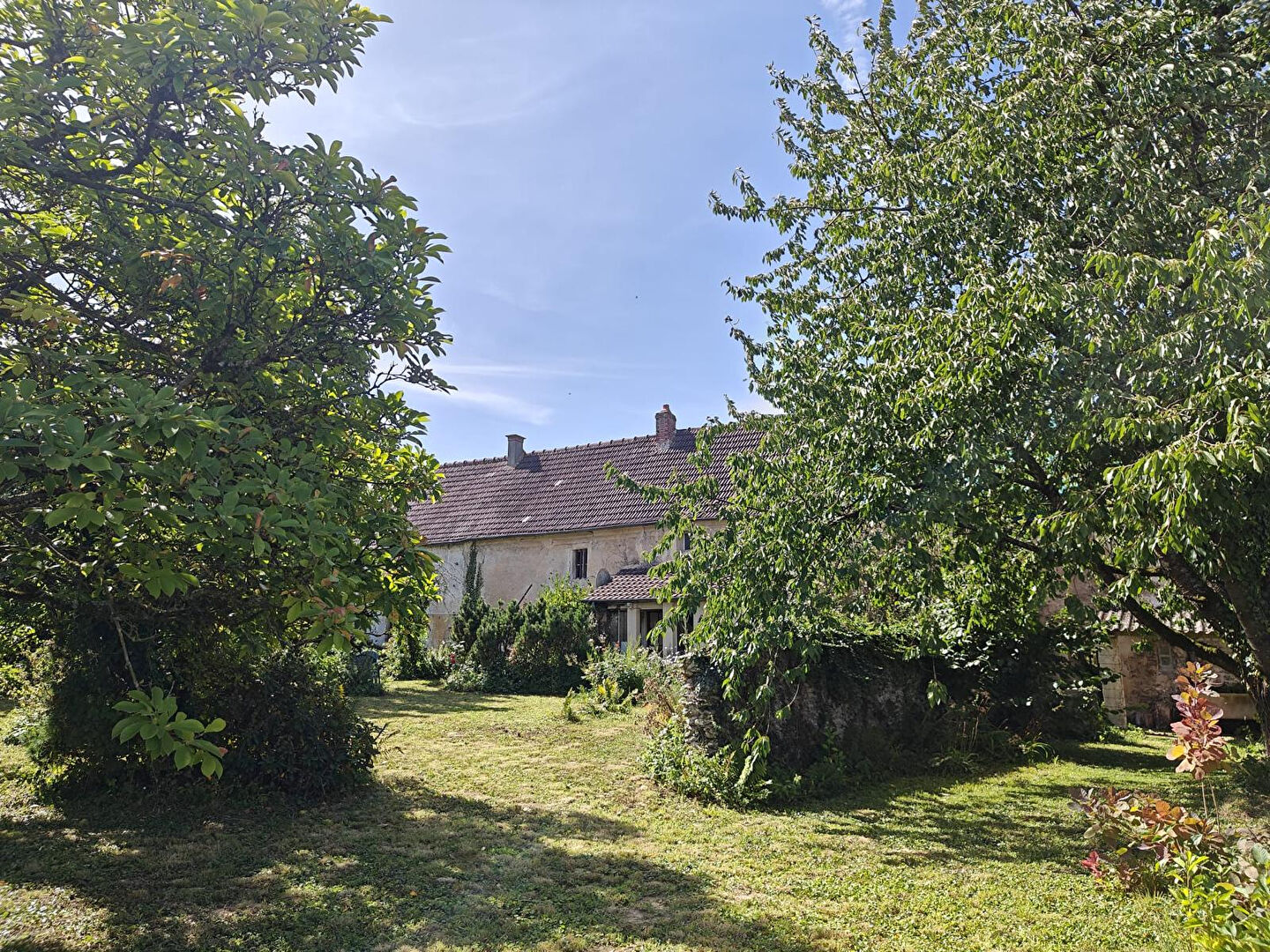 Agence immobilière de KRIS IMMOBILIER MONTREUIL Montreuil aux lions - KRIS IMMOBILIER MONTREUIL