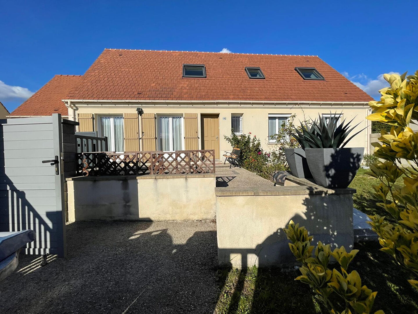 Agence immobilière de KRIS IMMOBILIER MONTREUIL Montreuil aux lions - KRIS IMMOBILIER MONTREUIL