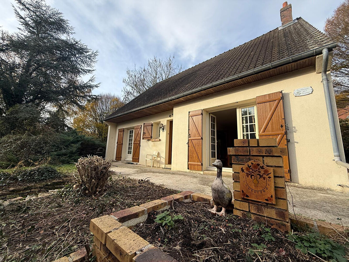 Agence immobilière de KRIS IMMOBILIER MONTREUIL Montreuil aux lions - KRIS IMMOBILIER MONTREUIL