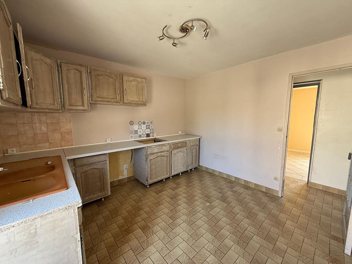 Photo Pavillon familial 120 m²  4 chambres sous-sol jardin image 3/6