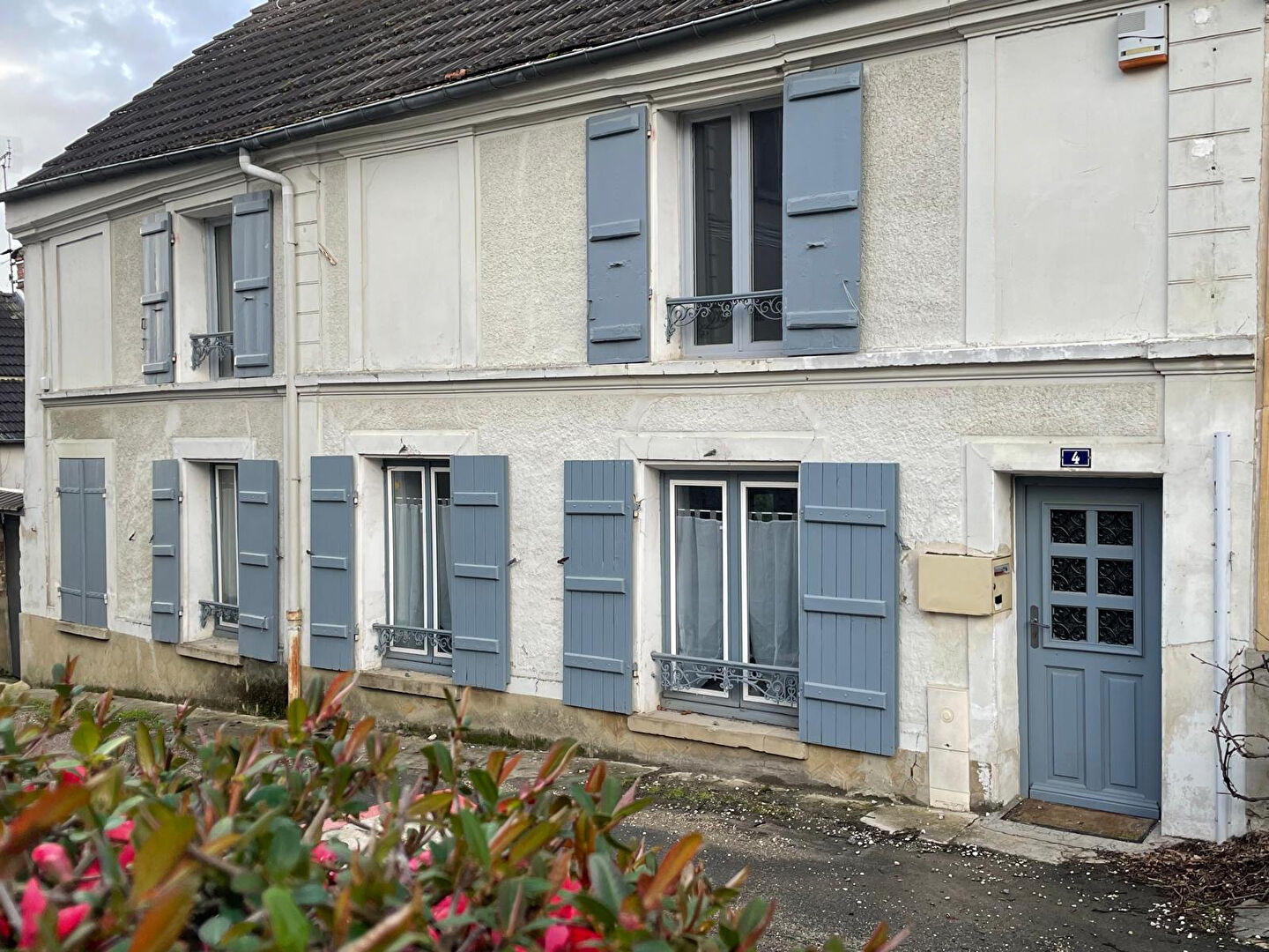 Agence immobilière de KRIS IMMOBILIER MONTREUIL Montreuil aux lions - KRIS IMMOBILIER MONTREUIL