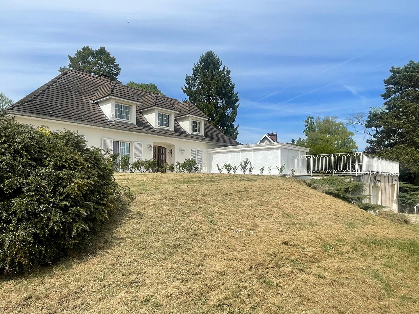 Agence immobilière de KRIS IMMOBILIER MONTREUIL Montreuil aux lions - KRIS IMMOBILIER MONTREUIL