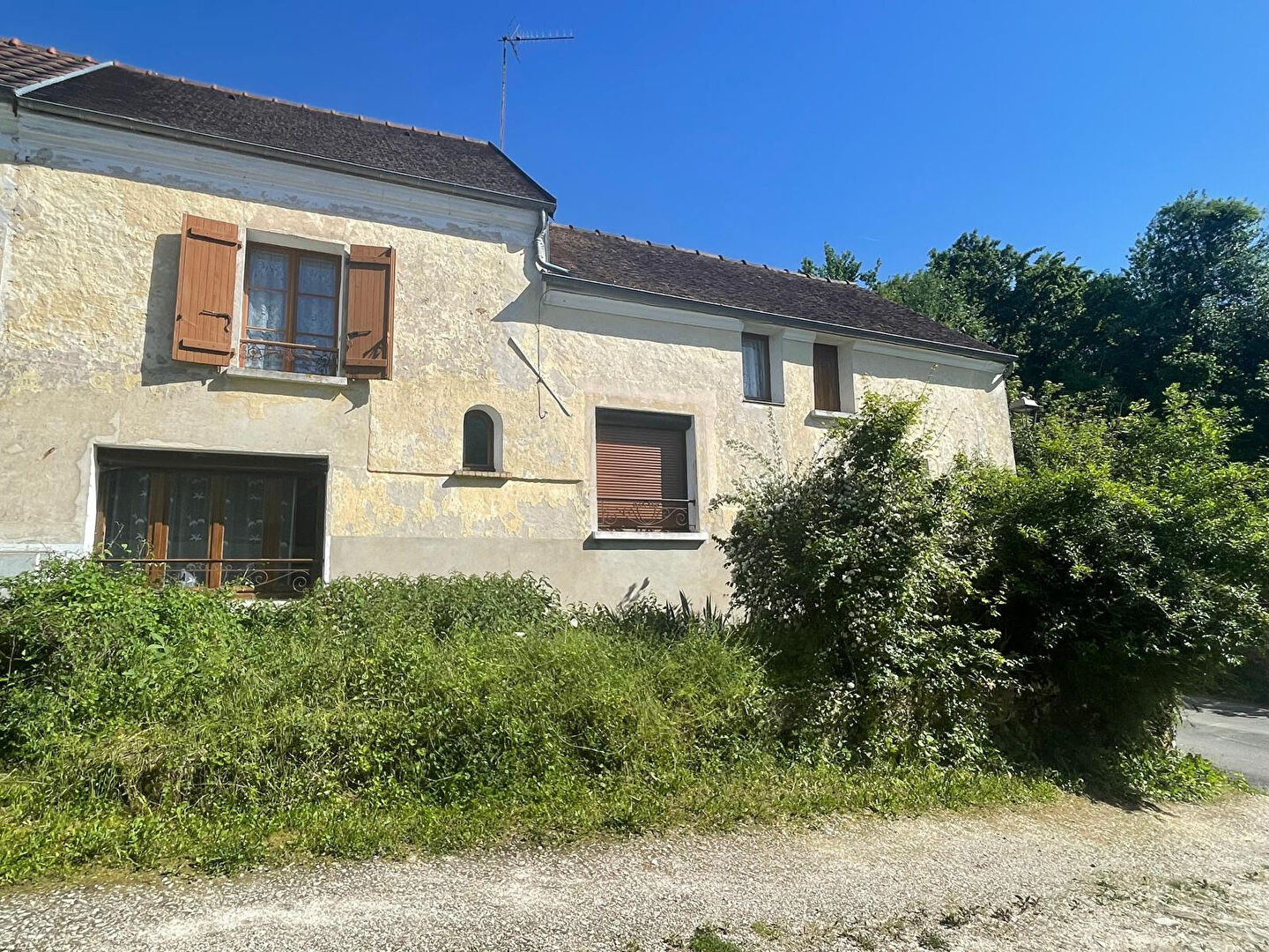 Agence immobilière de KRIS IMMOBILIER MONTREUIL Montreuil aux lions - KRIS IMMOBILIER MONTREUIL