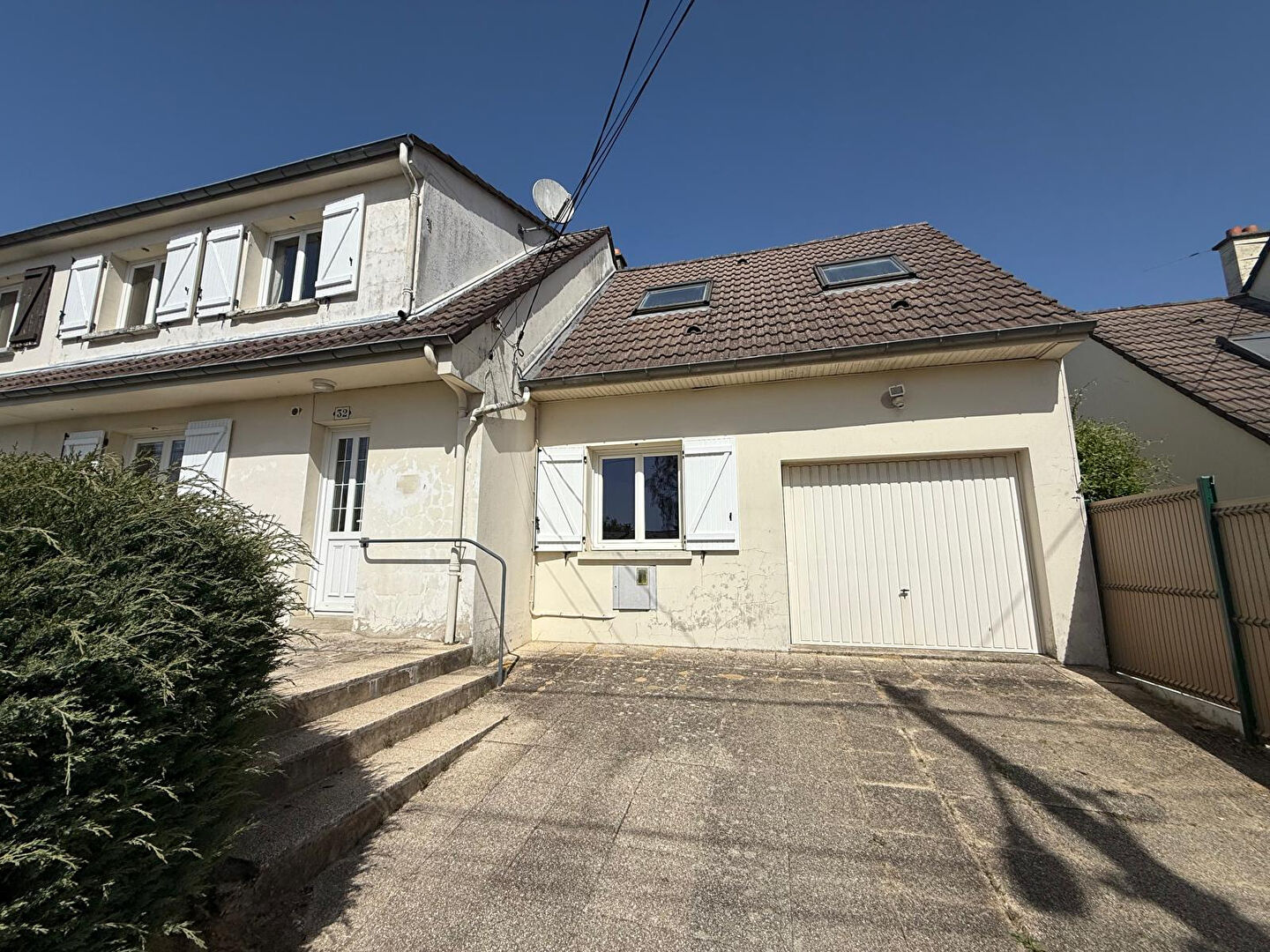Agence immobilière de KRIS IMMOBILIER MONTREUIL Montreuil aux lions - KRIS IMMOBILIER MONTREUIL