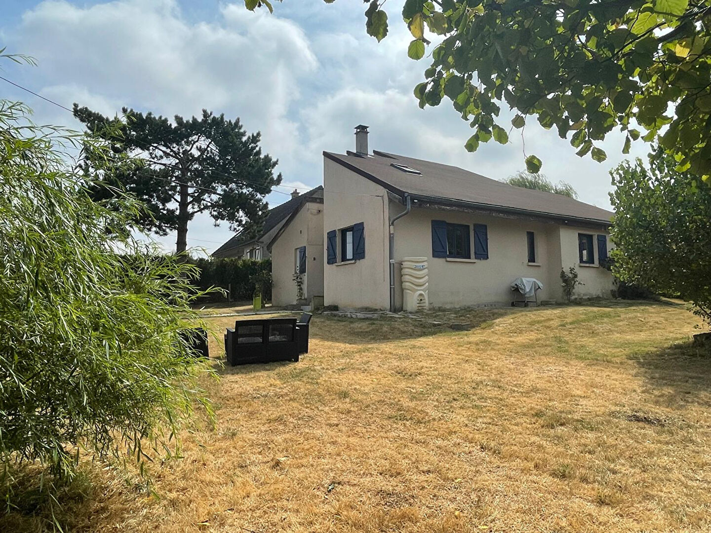 Maison à la campagne proche gare et accès autoroute A4, à moins d'1h de paris