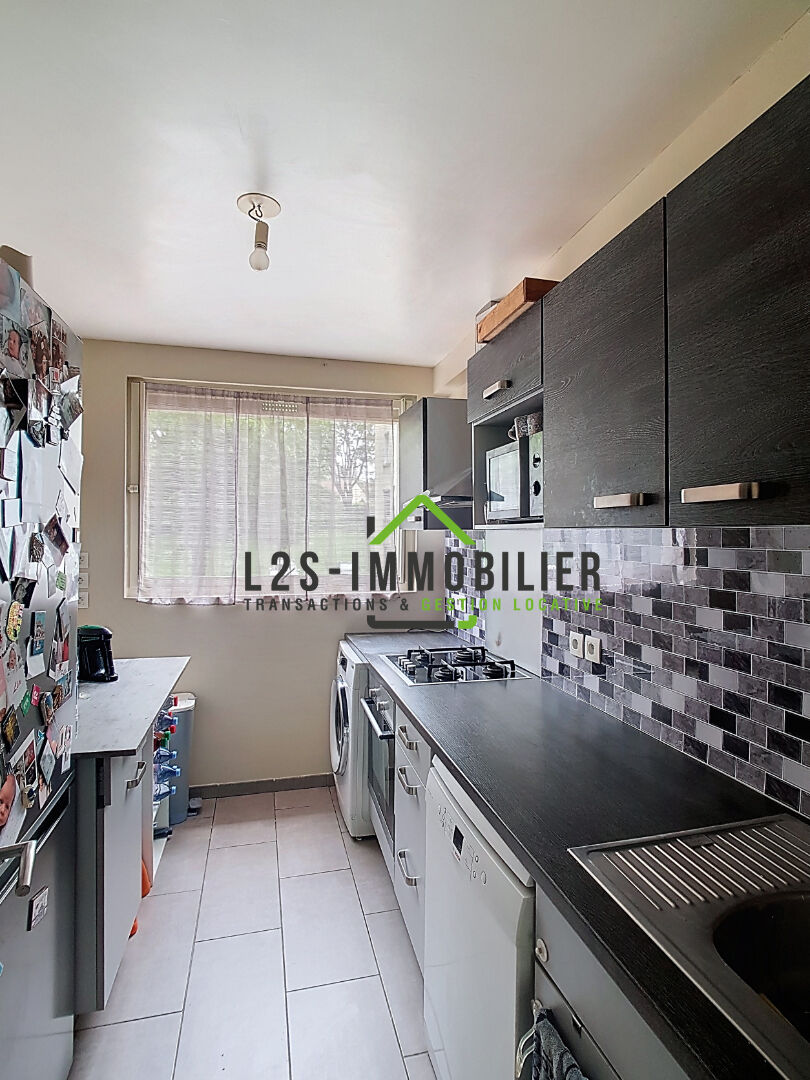 Photo L2S IMMOBILIER F4 de 67 M² AVEC BOX ! RAVALEMENT 2026 Payé ! image 2/6