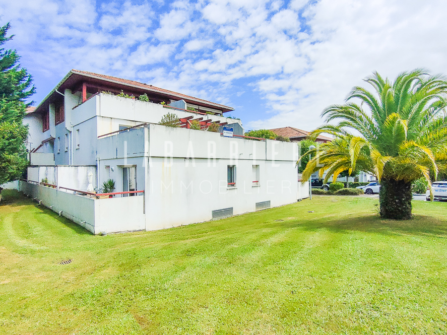 Photo T3 de 69 m² - Terrasse 39 m² , garage & cave. image 3/6