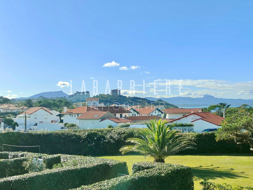 Biarritz - Quartier Milady-Ilbarritz - Appartement T2 avec terrasse et vue mer