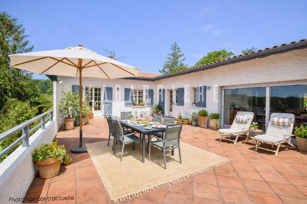 Agence immobilière de LABARRIERE IMMOBILIER Saint jean de luz - LABARRIERE IMMOBILIER