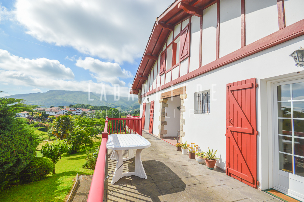Agence immobilière de LABARRIERE IMMOBILIER Saint jean de luz - LABARRIERE IMMOBILIER