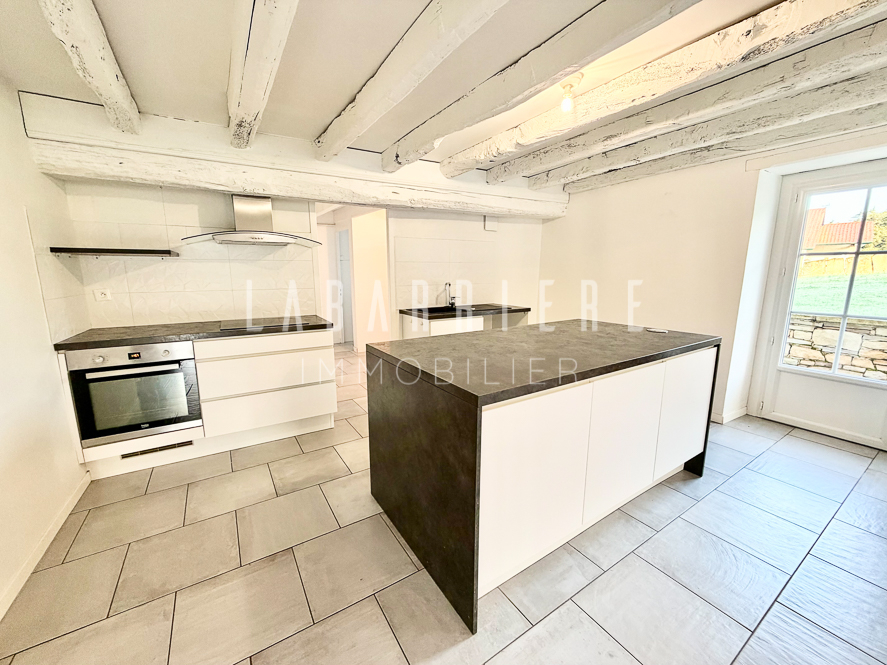 Photo T4 en duplex, avec jardin et garage, à deux pas du bourg image 4/6