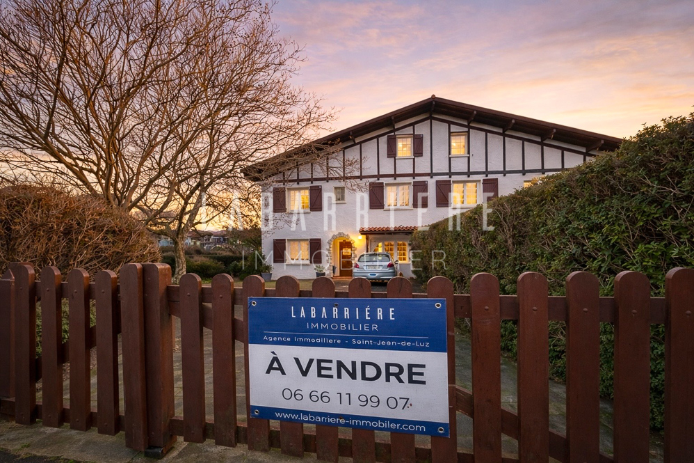 Photo Maison T8 avec jardin et dependance image 1/6