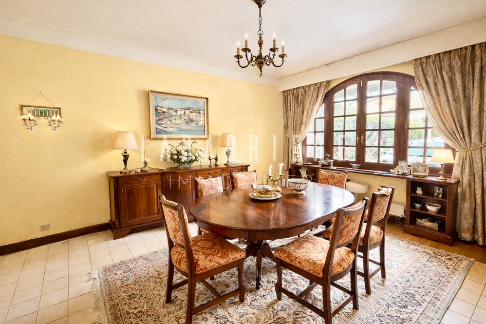 Photo Maison T8 avec jardin et dependance image 5/6