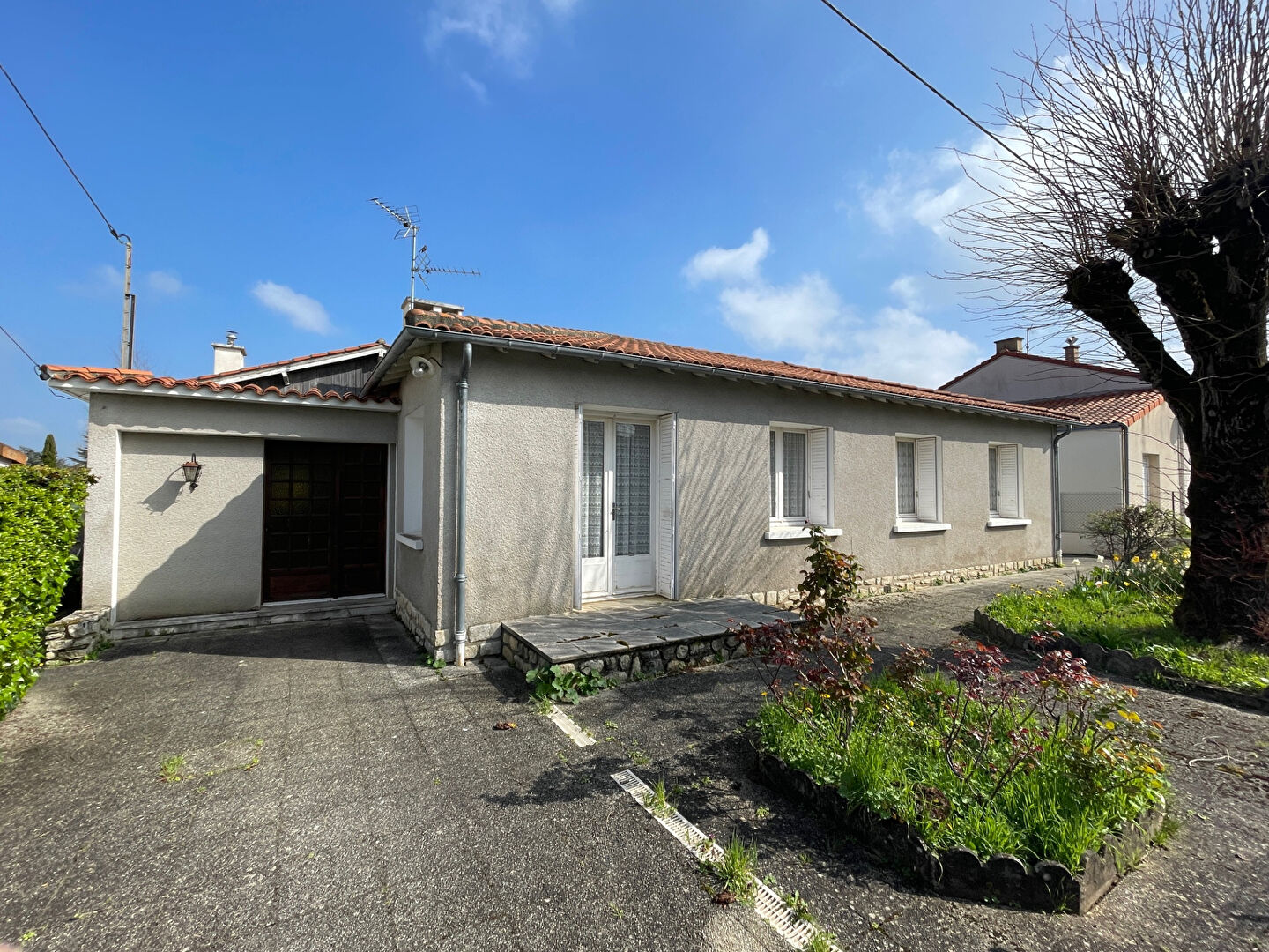 Agence immobilière de LABELL IMMOBILIER St benoit