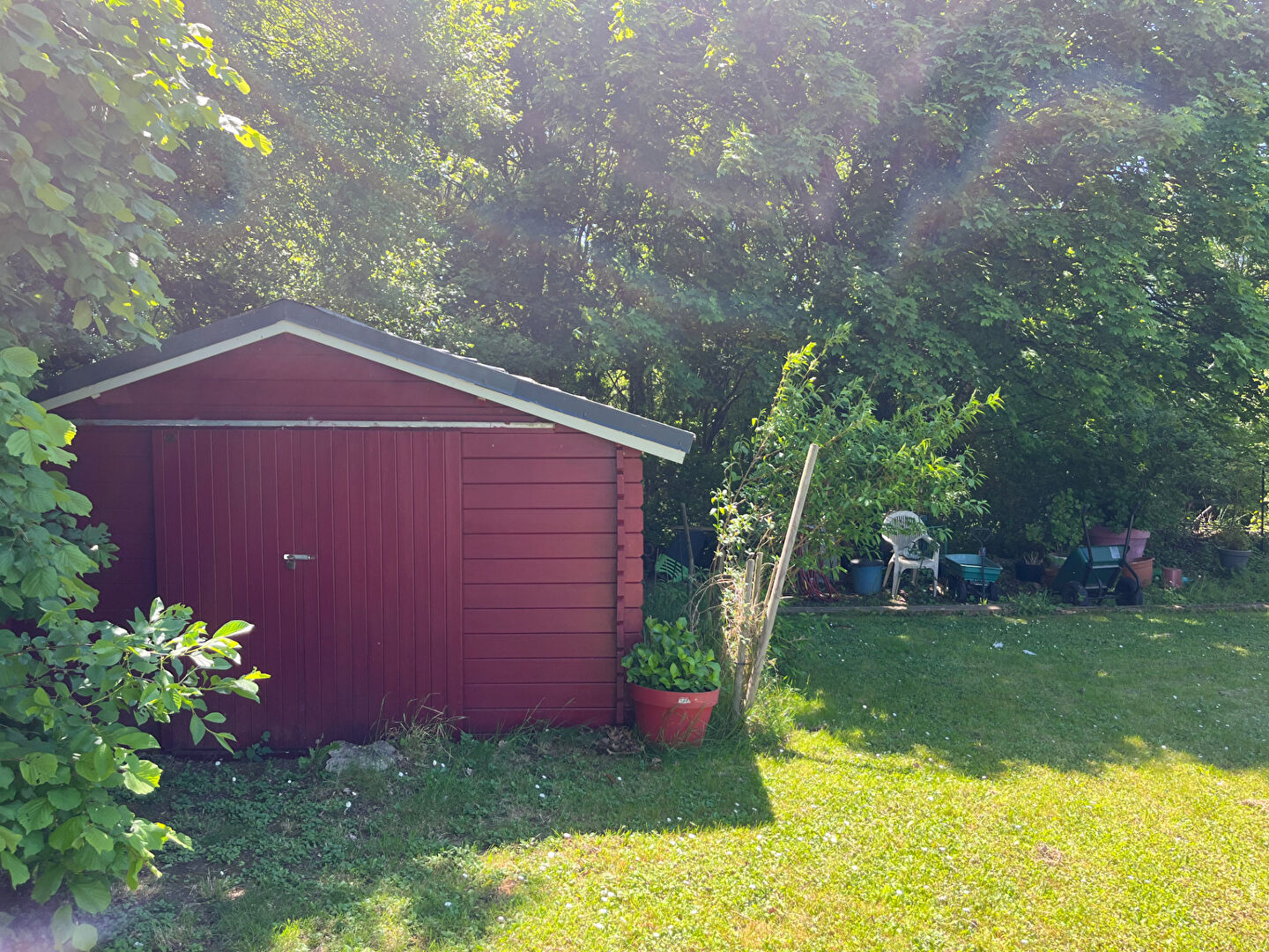 Photo MAISON INDIVIDUELLE ST BENOIT - 6 pièce(s) - 198 m2 image 5/6