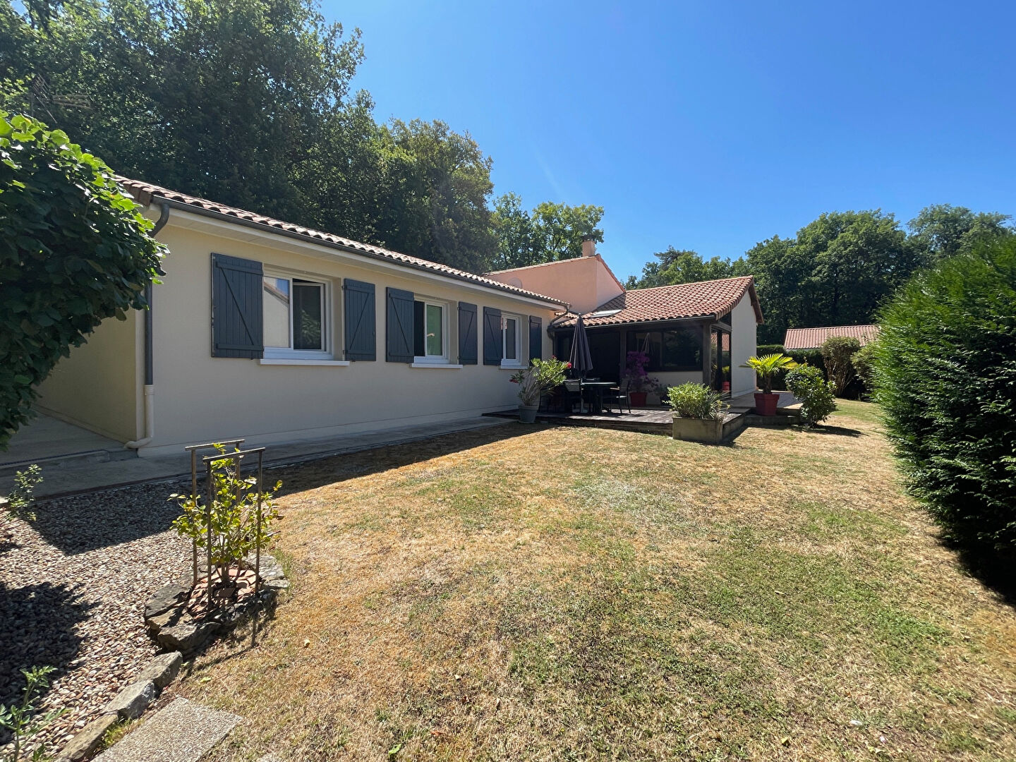 Agence immobilière de LABELL IMMOBILIER St benoit
