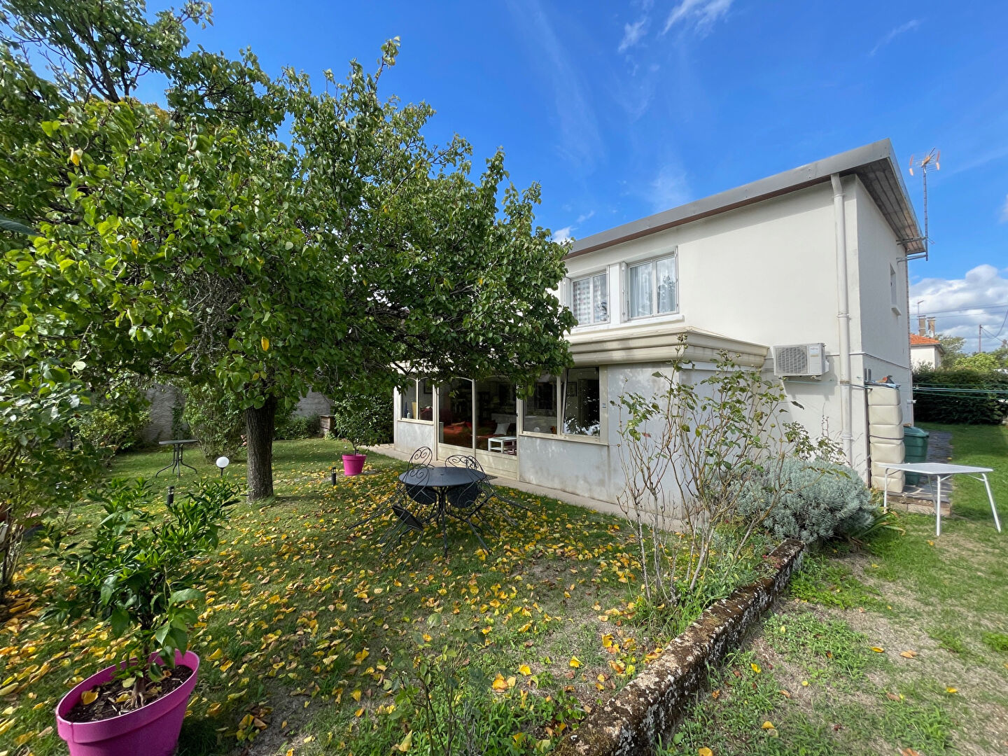 Buxerolles Centre - Maison 6 pièce(s) 158 m2 - garage - Jardin