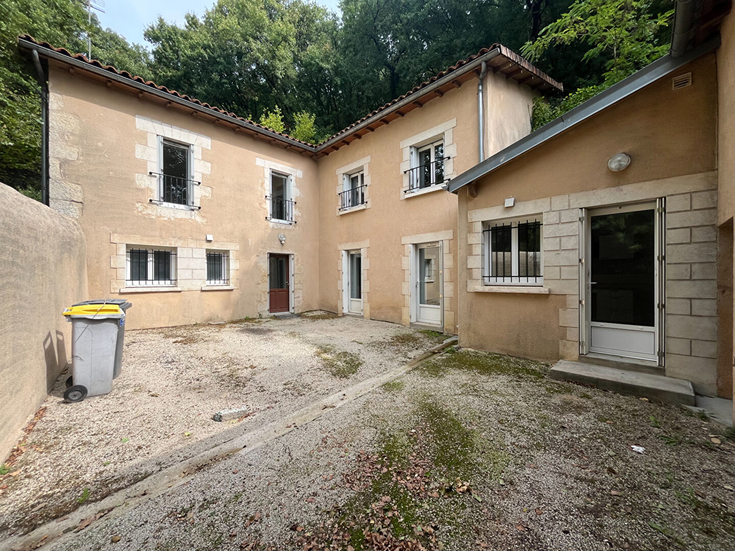 Agence immobilière de LABELL IMMOBILIER St benoit