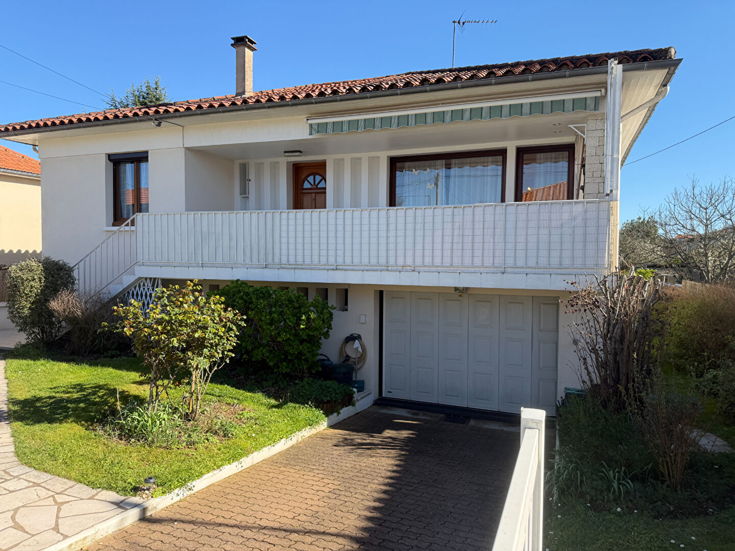 Agence immobilière de LABELL IMMOBILIER St benoit