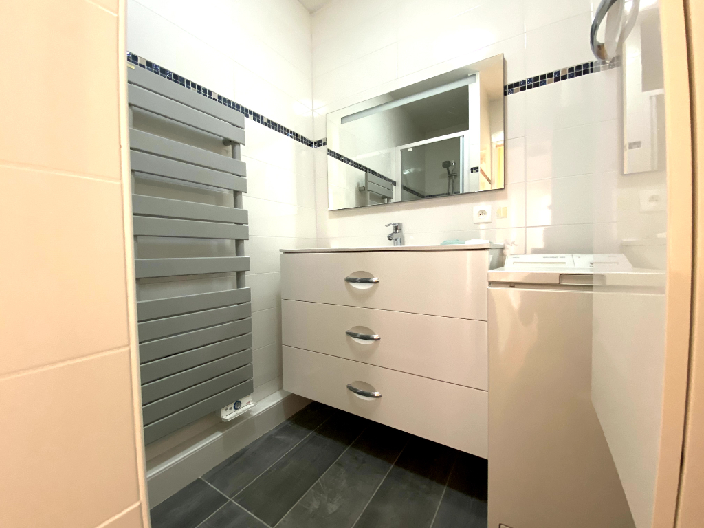 Photo Appartement Centre-ville, 2 chambres, Garage, Cave! image 6/6