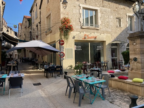 SOUILLAC - A VENDRE FONDS DE COMMERCE : RESTAURANT AVEC SALL
